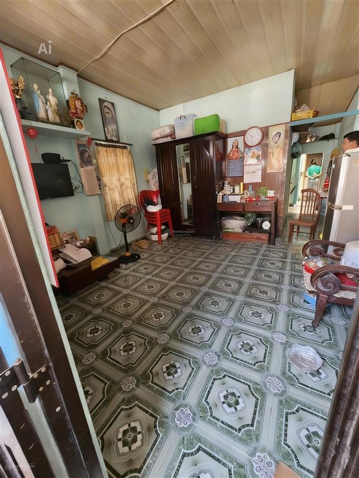 Nhà vừa ở vừa cho thuê, trung tâm thời trang lê văn sỹ, q.3