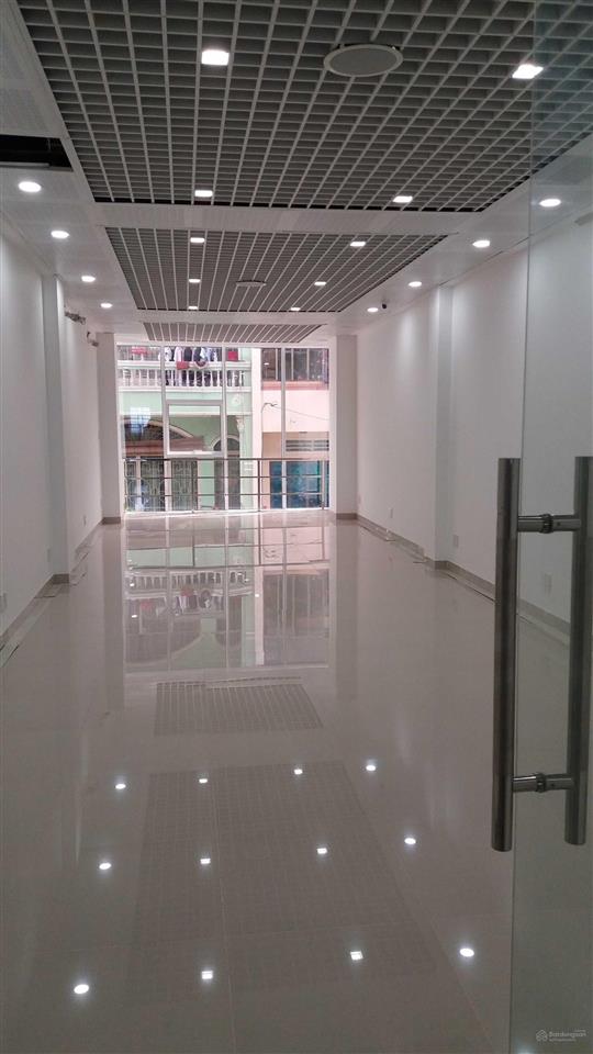 Văn phòng cho thuê đường cộng hoà  tầng 1  60m2