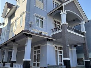 Cần bán nhà phố liền kề đường trần quang diệu, phường bình thủy, thành phố cần thơ
