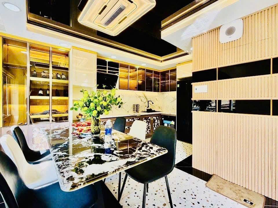 GẤP BÁN NHÀ MỚI Ở NGAY, HẠ CHÀO SÂU 1,2 TỶ CHỈ CÒN 8.7 TỶ TL