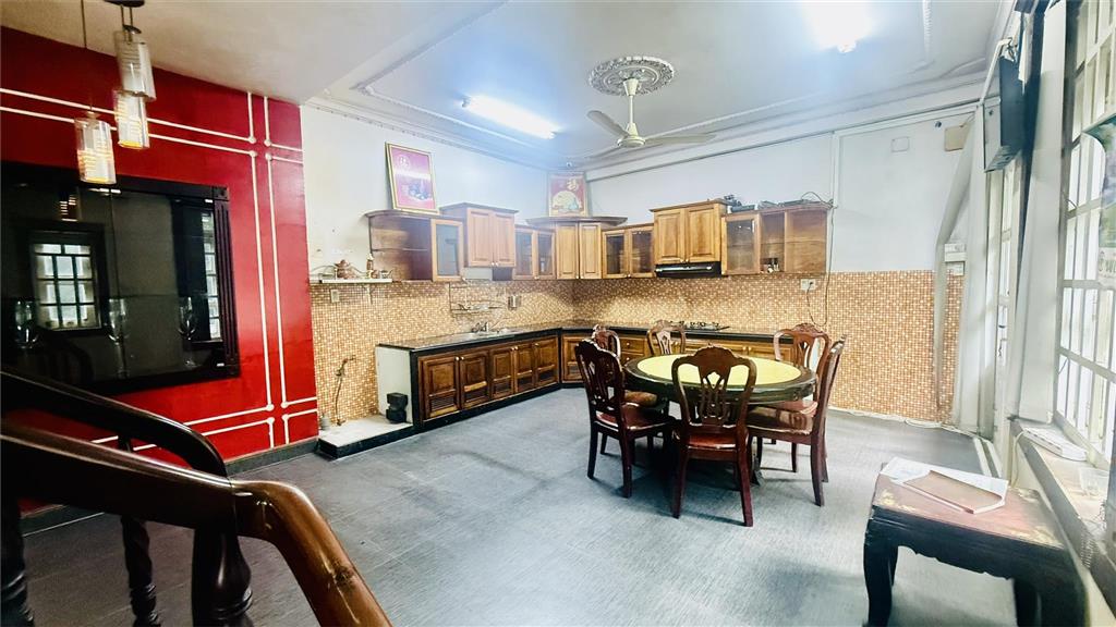 DƯƠNG QUẢNG HÀM, LÔ GÓC, HẺM XE TẢI TRÁNH, DT 115M2, THANG MÁY 5 TẦNG GIÁ MỀM