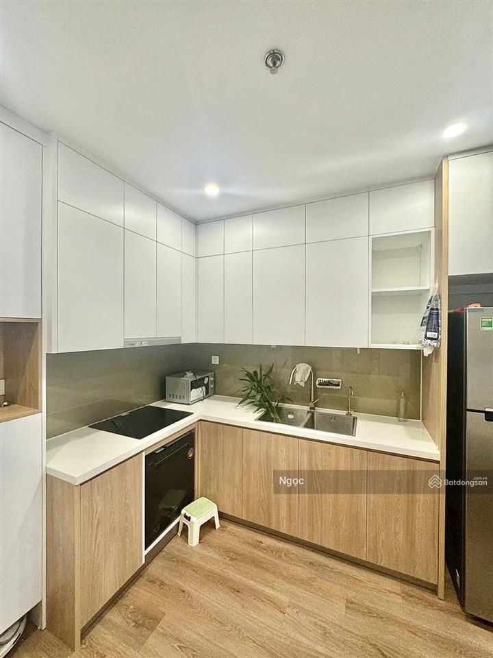 Chính chủ  căn 2pn1wc 54m khu imperia  sát hồ, cạnh 2 nhà để xe  giá 3,870 tỷ bao phí  full đồ
