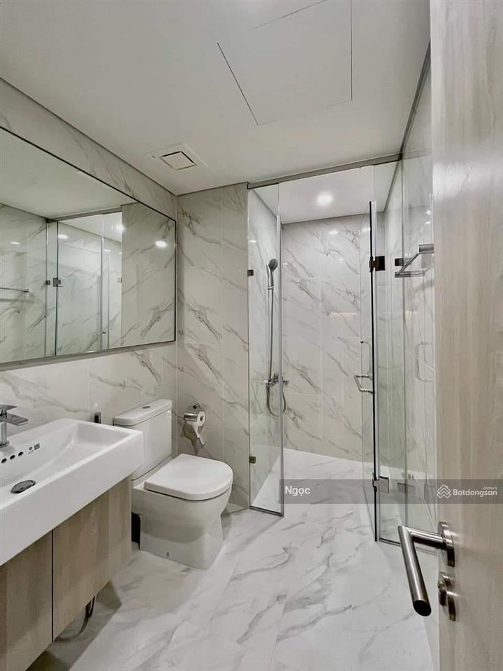 Bán căn hộ cao cấp 1pn+1 khu masteri  diện tích 42m²  giá 3,38 tỷ bao phí, 2 hầm ôtô  full đồ