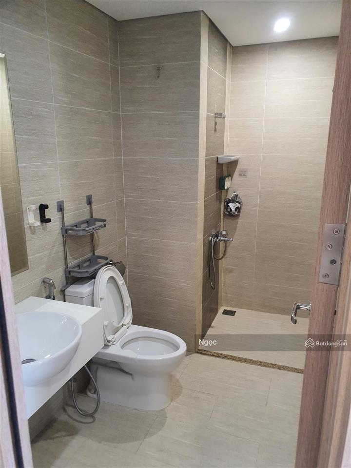 Bán căn 1pn+1, 43m2, nội thất mới giá 3,030 tỷ bao phí view bể bơi cực chillcông năng như căn 2pn
