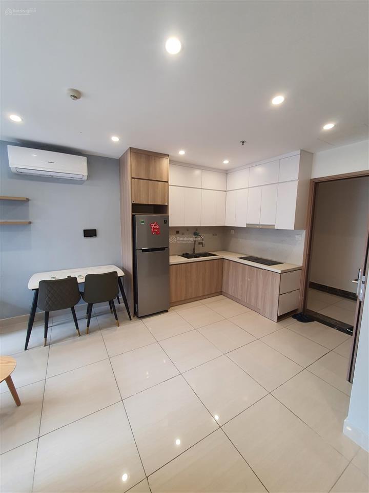 Gấp! bán nhanh căn 1pn+1 dt 43m2 đủ nội thất tại vin smart tầng trung, view bể bơi, 3,085tỷ bao phí