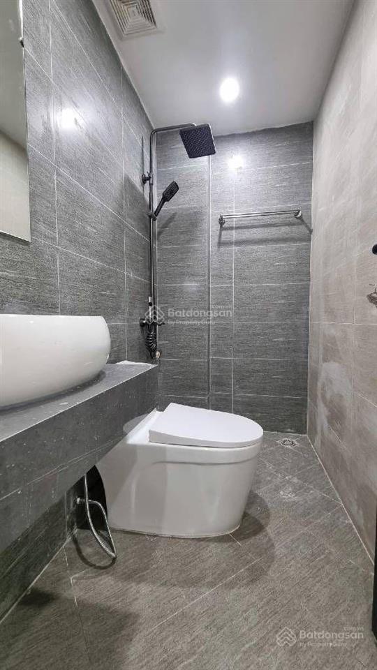 Nhà thang máy phố trịnh đình cửu, ngõ thông, chỉ duy nhất 1 căn
