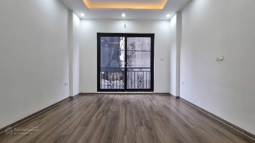 Nhà thang máy phố trịnh đình cửu, ngõ thông, chỉ duy nhất 1 căn