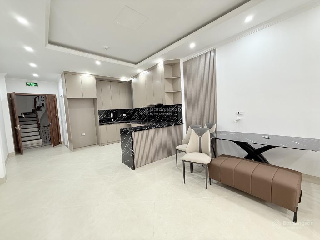 Phân lô kim đồng, ô tô tránh, kinh doanh đỉnh, 6 tầng thang máy, giá tốt