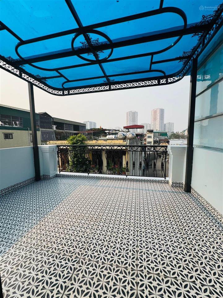 Phân lô, vỉa hè ô tô tránh, 6 tầng thang máy mới tinh, dòng tiền tốt