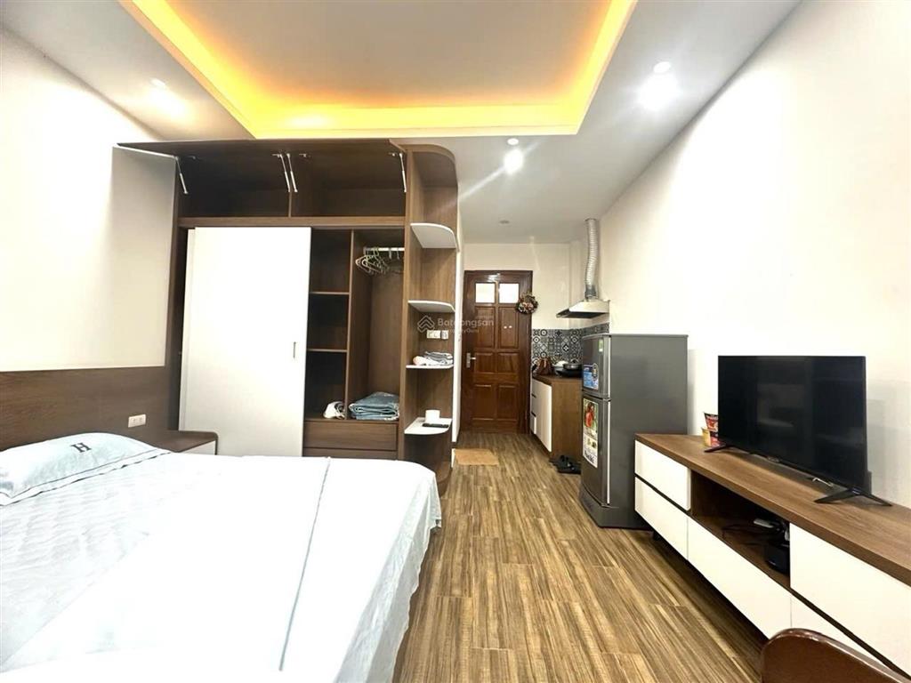 Phân lô kim đồng, 6 tầng thang máy, ô tô đỗ cổng, sát phố, dòng tiền tốt