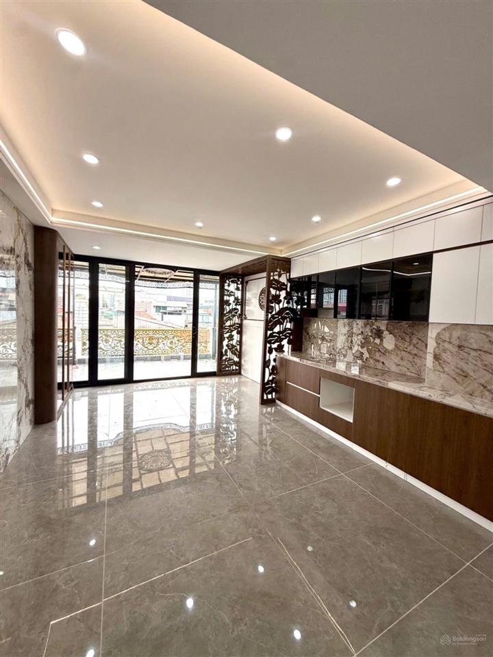Phân lô quân đội, lô góc, 7 tầng thang máy, ô tô vào nhà, hiếm