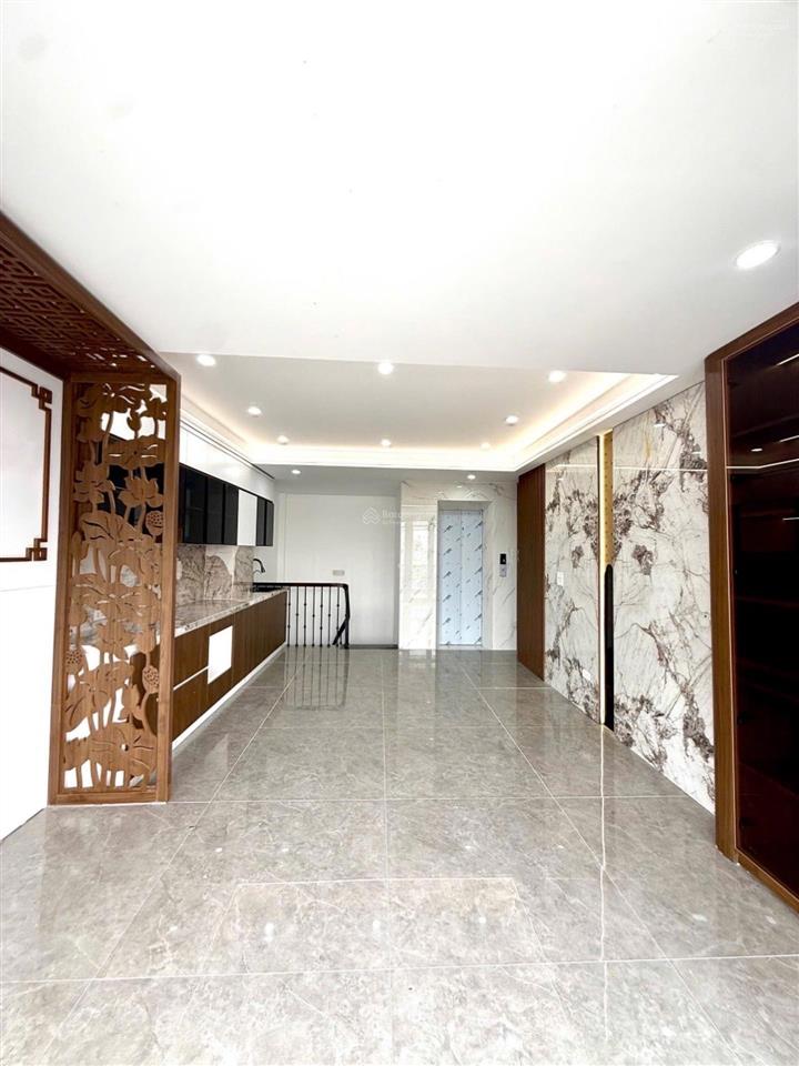 Phân lô quân đội, lô góc, 7 tầng thang máy, ô tô vào nhà, hiếm