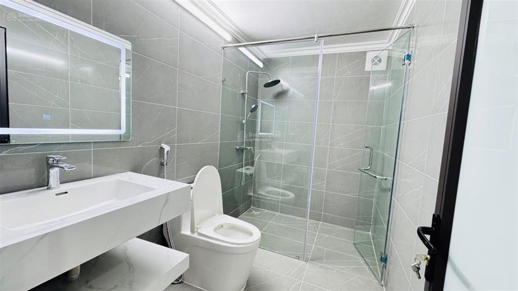 Phân lô cao cấp bạch mai, vỉa hè ô tô tránh, nhà đẹp ở sướng, giá tốt