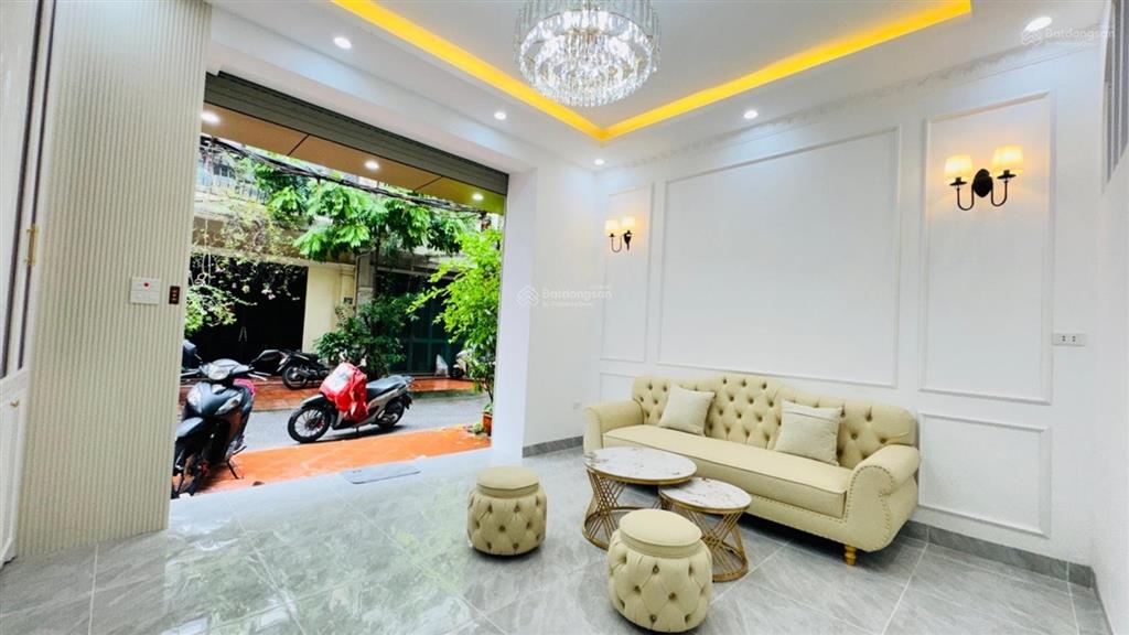 Phân lô cao cấp bạch mai, vỉa hè ô tô tránh, nhà đẹp ở sướng, giá tốt