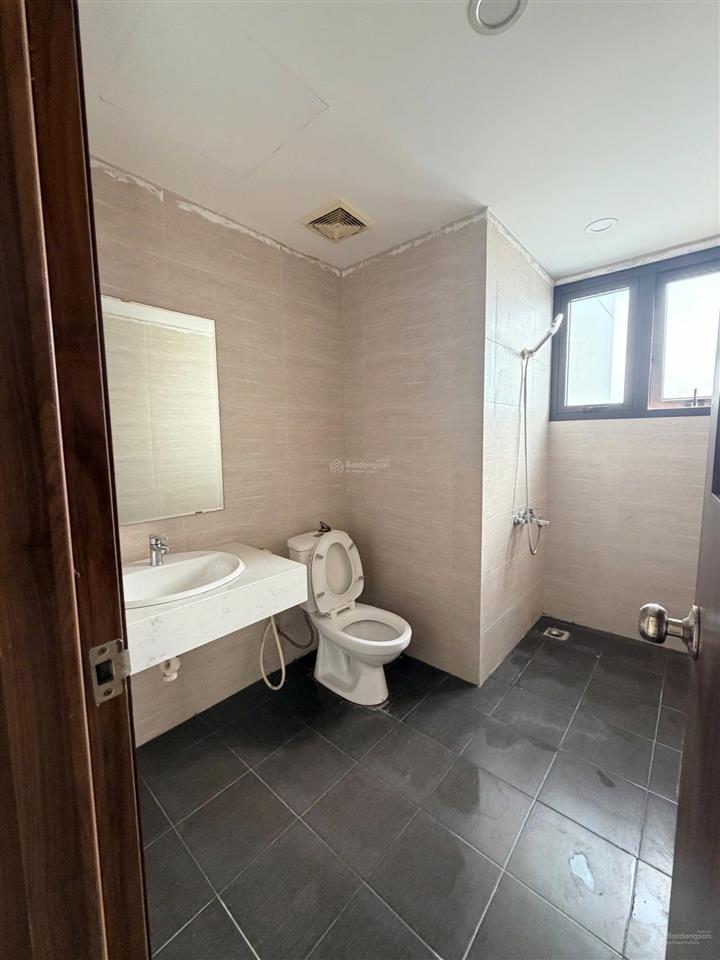 Chủ cần tiền bán gấp! cc mhdi 98m2 8,1 tỷ, nhà đẹp, sổ sẵn