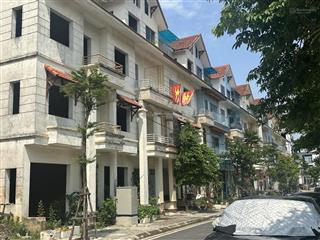 Bán lk kề cienco5 tân lập  xã hoài đức mới