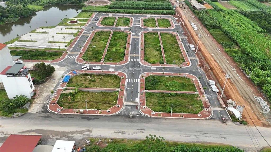Cắt lỗ bán 70m2 đất đấu giá cổng ngói đan phượng, hà nội.