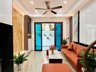 Hiếm 33m2 ở đường nhổn, 6,85 tỷ, 3pn, 5 tầng, mặt tiền 4m,15m ra phố, pháp lý đầy đủ