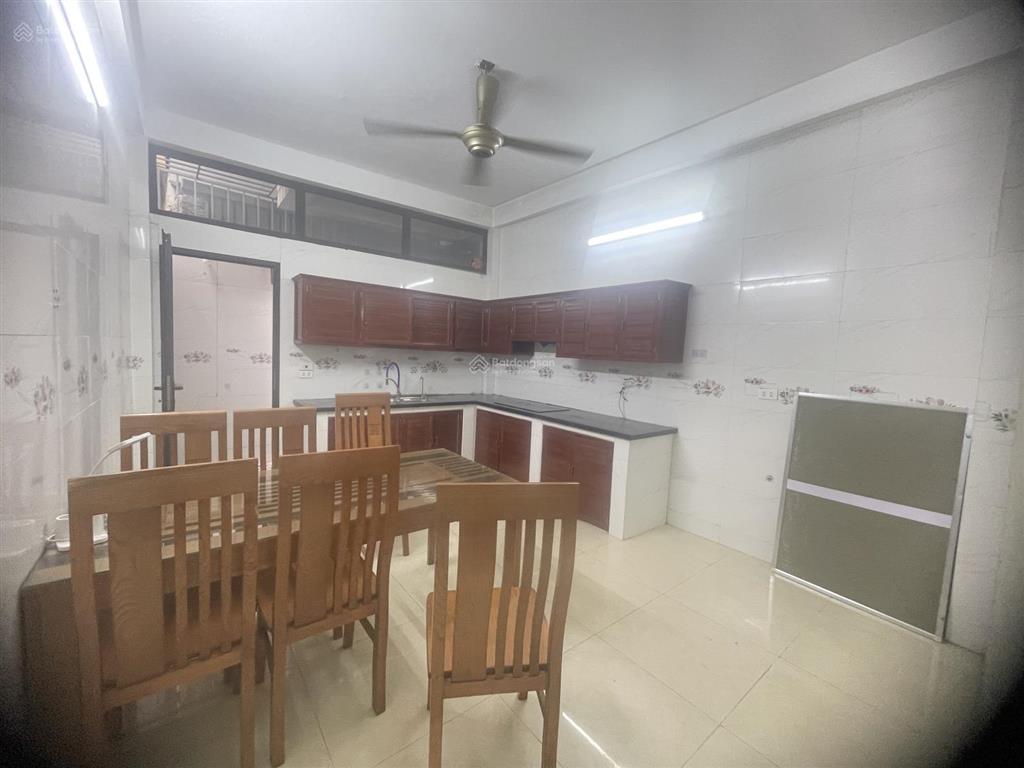 Chỉ nhỉnh 8 tỷ sở hữu ngay nhà đẹp ô tô đỗ cửa 70m
