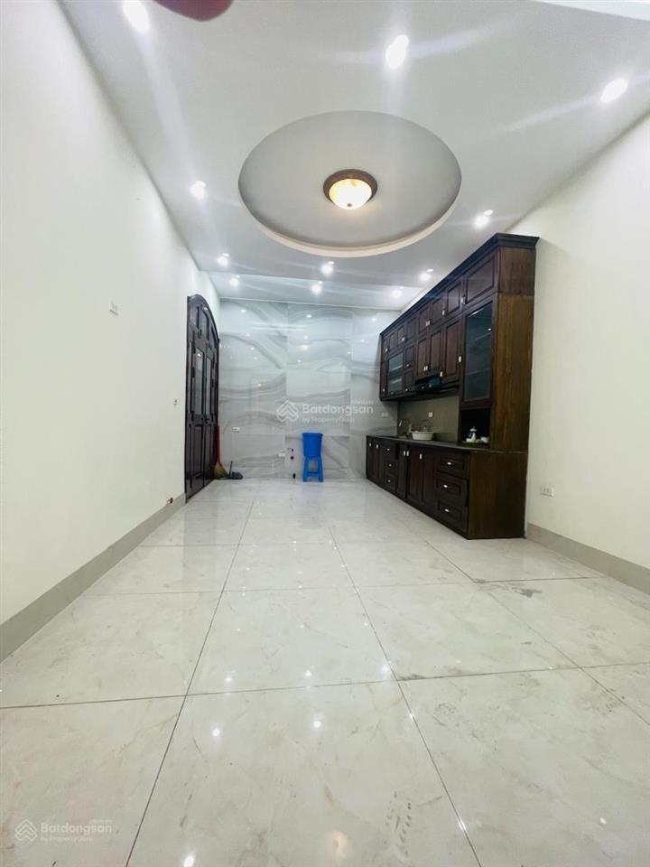 Cực hiếmhoàng cầuttâm đống đa2m ngõ ôtô tránhsổ đẹp mỹ mãnmặt tiền thần tài 58m2x4tx3926.5ty