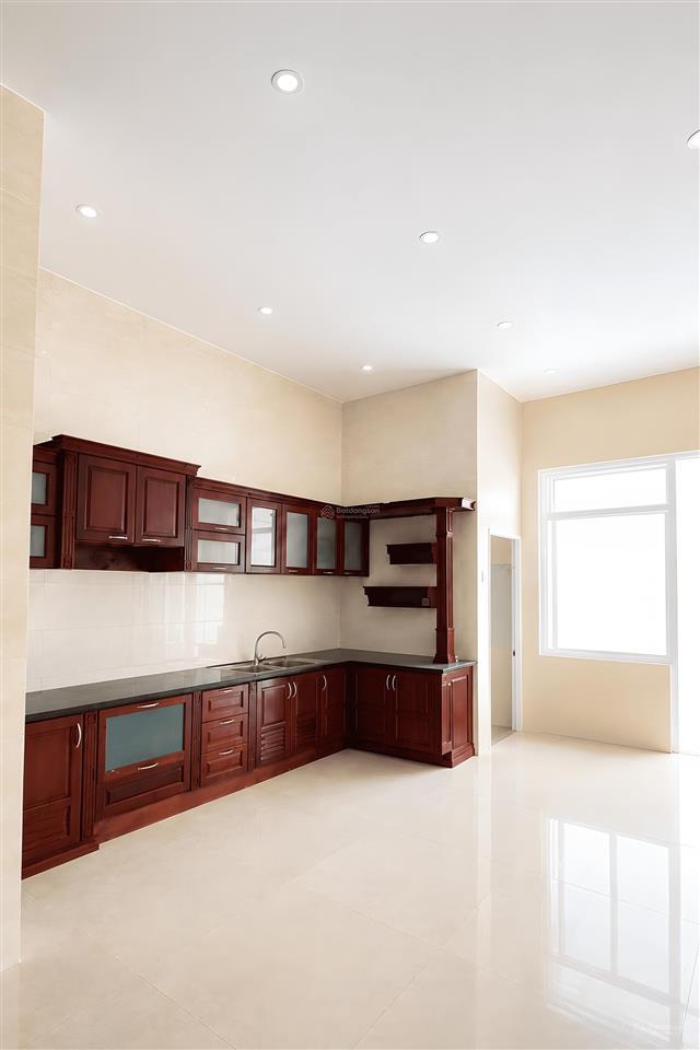Nhà nguyên căn 444m2 diện tích sử dụng mặt tiền đường trần hưng đạo