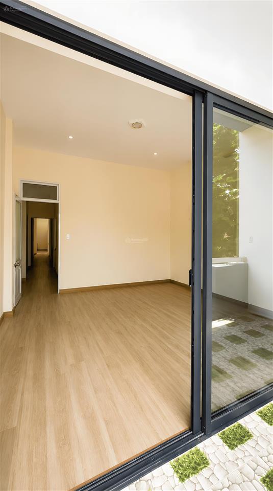 Nhà nguyên căn 444m2 diện tích sử dụng mặt tiền đường trần hưng đạo