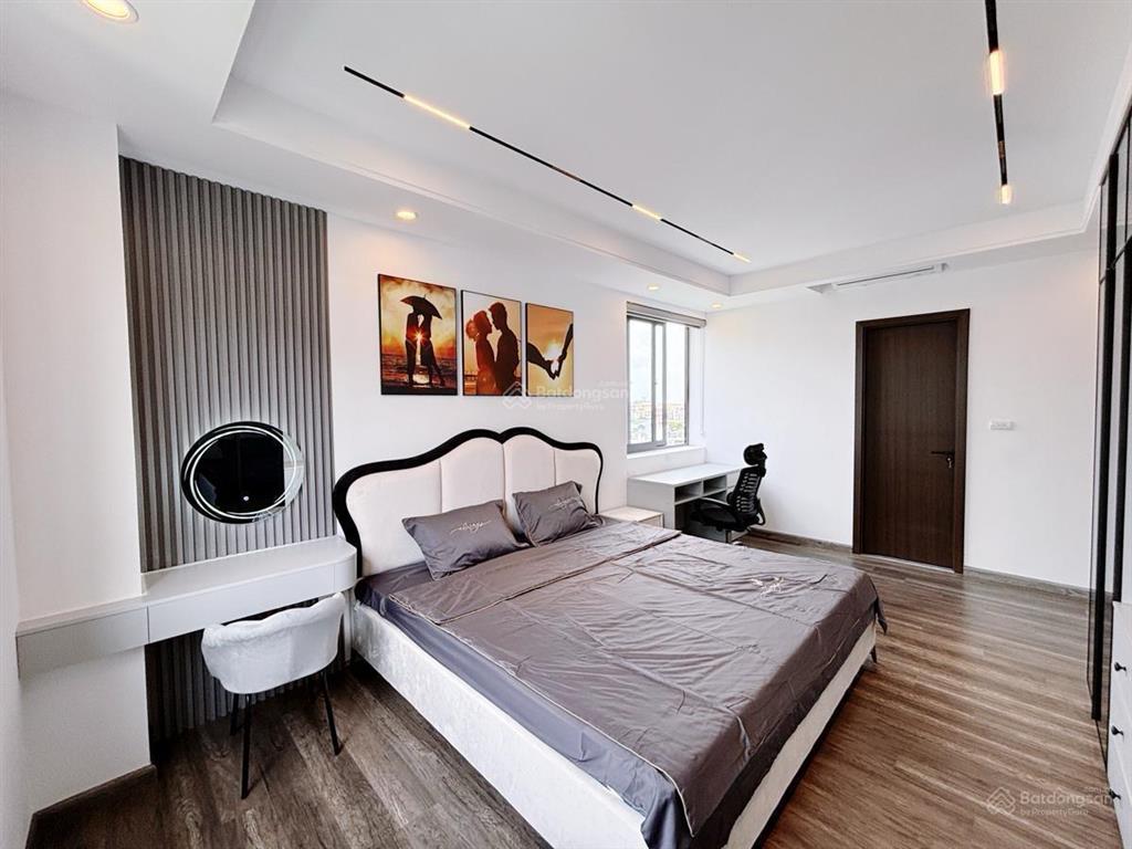 Cực hiếm cc minh khai sát time city, 4 mặt thoáng view hồ 100m2  4 ngủ, full nội thất cao cấp