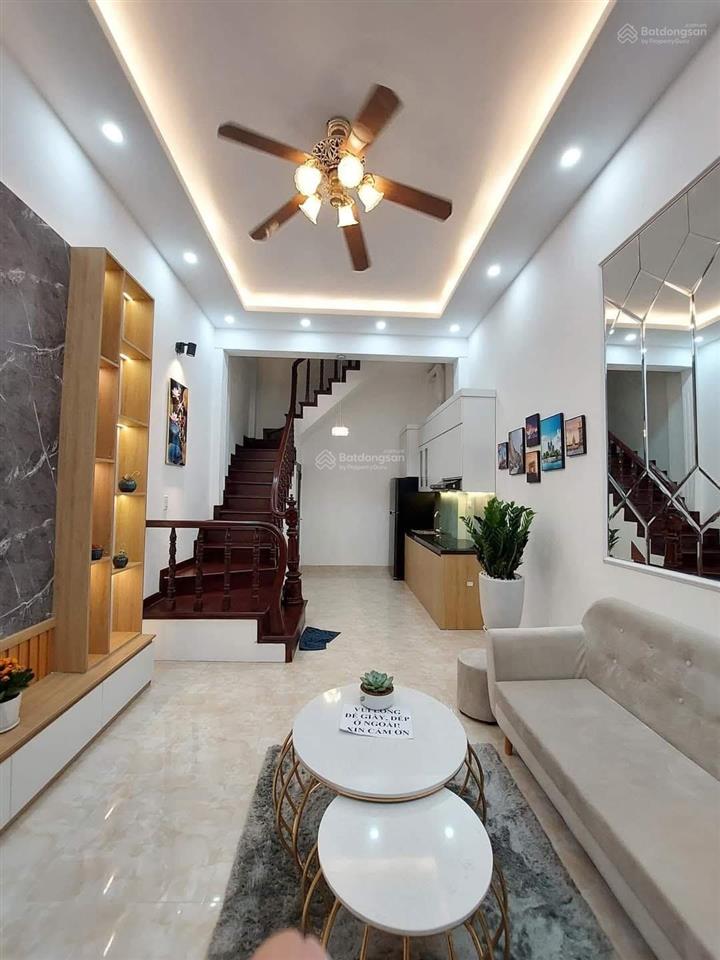 Hiếm .bán nhà phố vọng 32m5tg  gần đh bách kinh xây cách phố 50m vừa ở vừa cho thuê hsis ra tiền