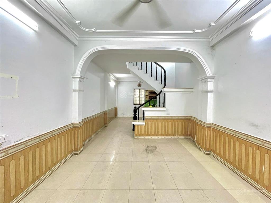 Trương định 45m 4n nhà dân xây , lô góc 3 thoáng , khung cột chắc chắn , sáng thoáng , ngõ ba gác