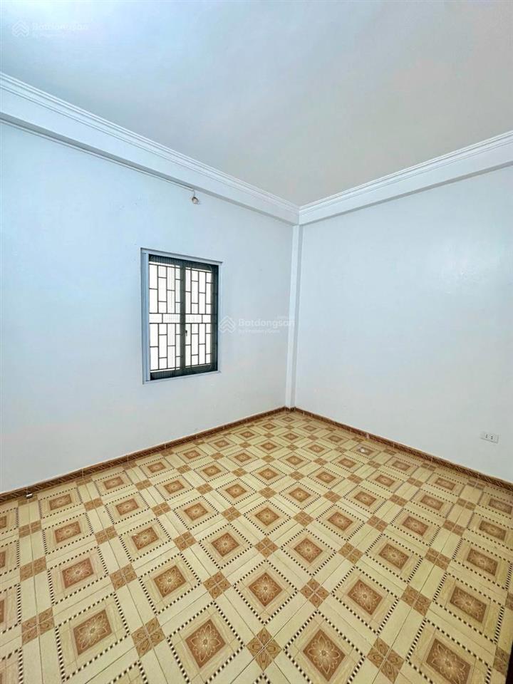 Trương định 45m 4n nhà dân xây , lô góc 3 thoáng , khung cột chắc chắn , sáng thoáng , ngõ ba gác