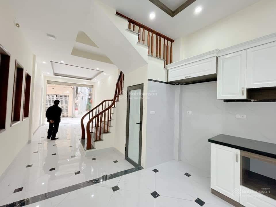Ở sướng minh khai 48m  5 tầng  5 ngủ  giá 8.5 tỷ gần ô tô, tiện ích xung quanh đầy đủ