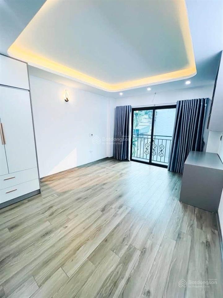Nhỉnh 7tỷ. thật luôn trương định 37m2*6 tầng thang máy  vf3 đỗ cửa ngõ thông gần bách  kinh  xây