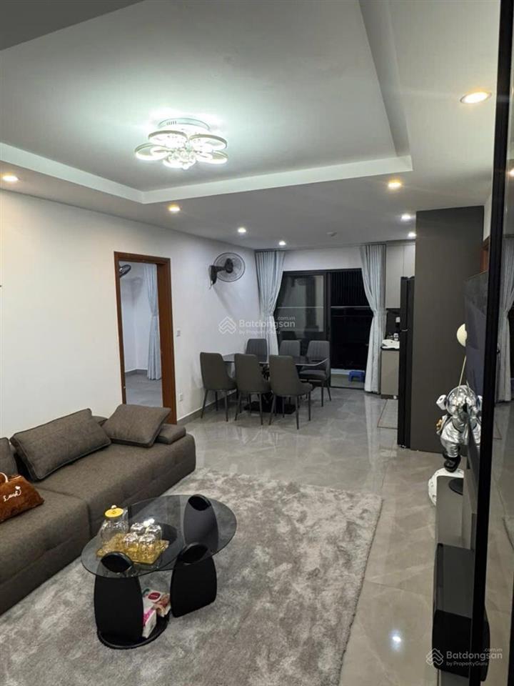Cực hiếm. bán căn cc 3 ngủ 2 vệ sinh cạnh cv yên sở, lô góc full nội thất, view đẹp khu vực xanh