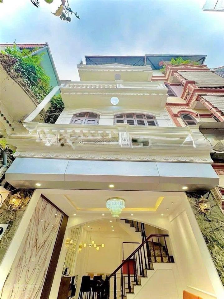 Giảm 2 tỷ cần bán gấp trương định 40m2  4pn, 2 mặt ngõ thoáng trc sau, ko quy hoạch, gần bách kinh