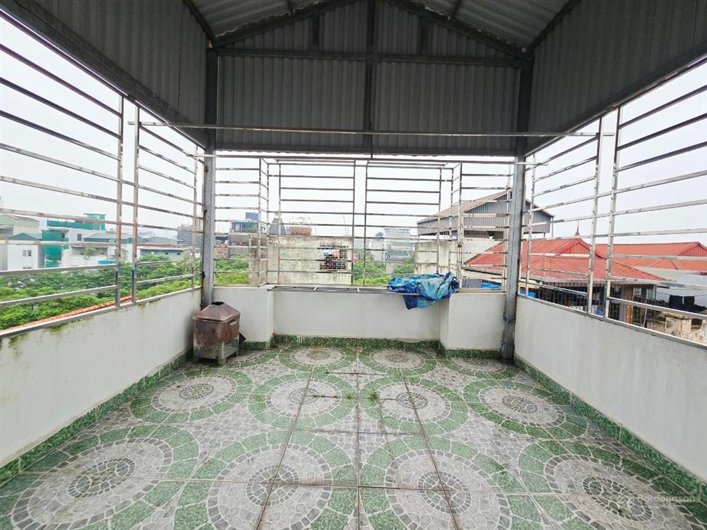 Giá tốt! nhà giáp nhị ngõ ba gác gần ô tô, lô góc 3 thoáng, dân xây, chợ gần trường học các cấp