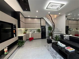Nhà minh khai ngõ nông gần phố, 2 thoáng sáng, mặt tiền 4.8m, 5 tầng full nội thất, ở sướng, ko qh