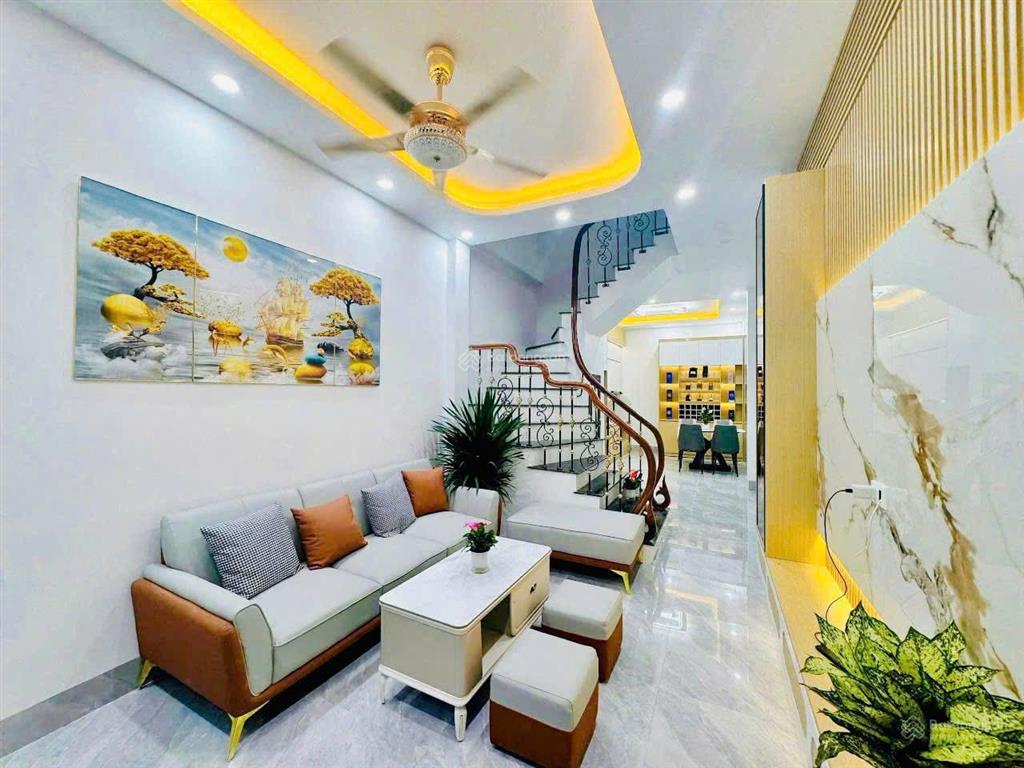 Giá tốt! kim ngưu, 2 thoáng vài bước ra mặt phố, kinh doanh, dân xây, full nội thất, sổ đẹp, ko qh