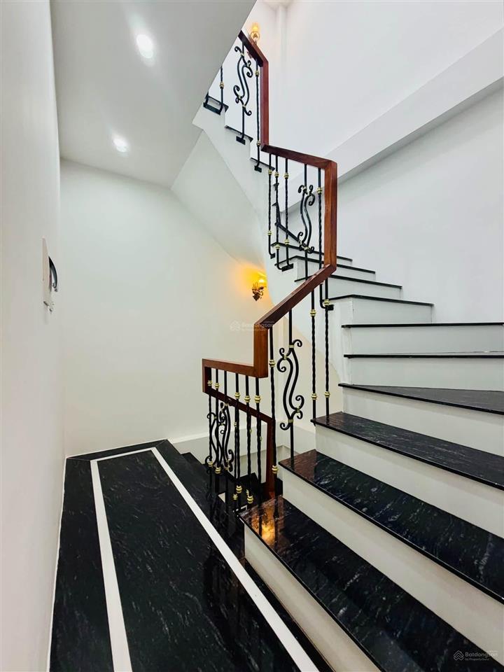 Cực ngon! lương khánh thiện 7 tầng thang máy, cách 1 nhà ra phố xây mới hiện đại full nội thất