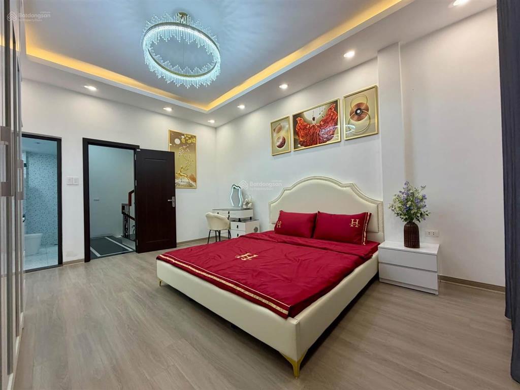 Cực ngon! lương khánh thiện 7 tầng thang máy, cách 1 nhà ra phố xây mới hiện đại full nội thất