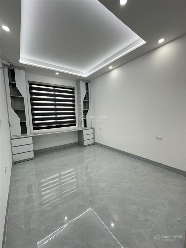 Phố hiếm tạ quang bửu trung tâm bách kinh xây  sát phố  nhà mới thang máy  tiện ích ngập tràn