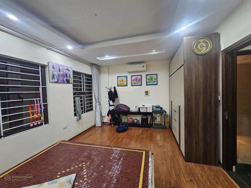 Lô góc mạc thị bưởi, 2 mặt ngõ, trước nhà 3 gác, dân xây chắc chắn, đủ công năng, sổ đẹp ko qh
