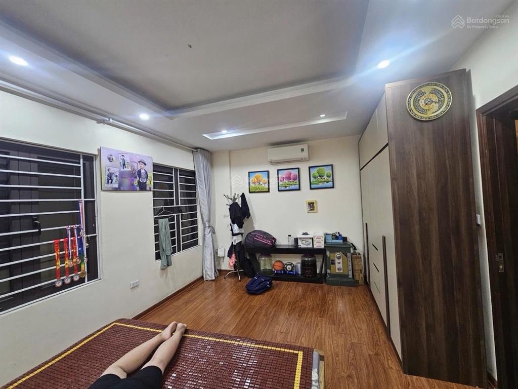 Lô góc mạc thị bưởi, 2 mặt ngõ, trước nhà 3 gác, dân xây chắc chắn, đủ công năng, sổ đẹp ko qh