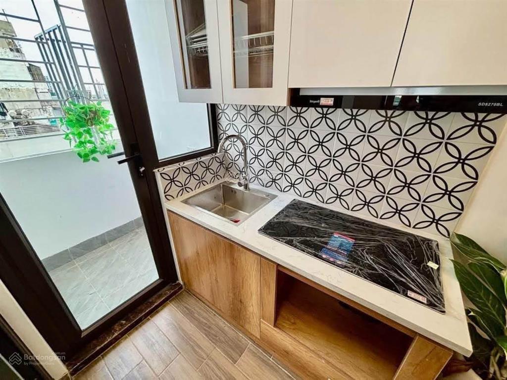 Rất hiếm. căn ccmn hoàng mai 50m2  2n  1 vs cách phố 15m full nội thất, gần trường chợ các cấp
