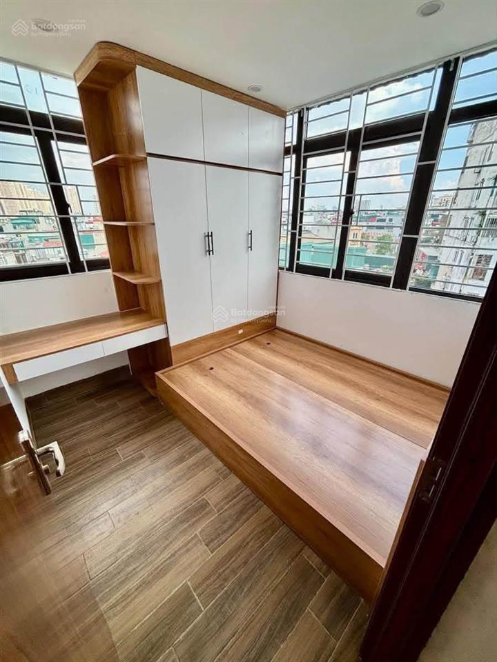 Rất hiếm. căn ccmn hoàng mai 50m2  2n  1 vs cách phố 15m full nội thất, gần trường chợ các cấp