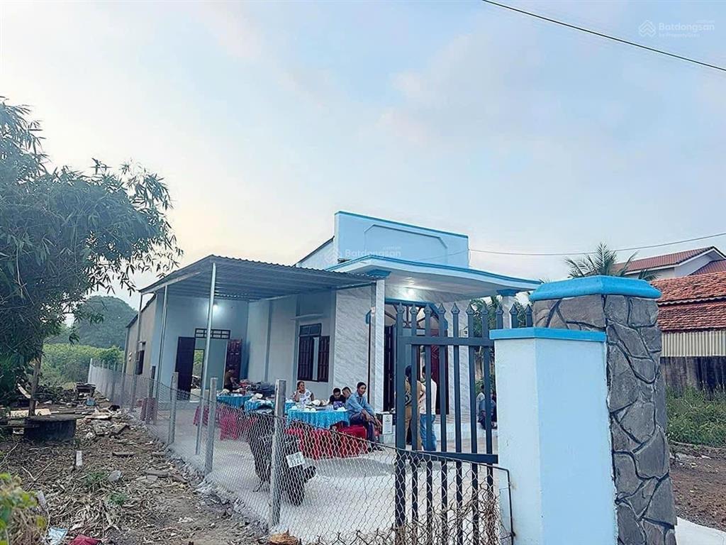 Thân gửi anh em bạn hữu căn nhà tại xã phước tân, thị trấn phước bửu, huyện xuyên mộc