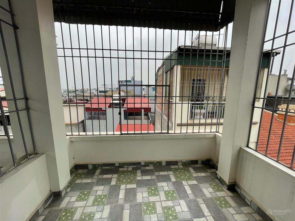 Cho thuê nhà nguyên căn 5 tầng 6pn, 4wc tại ngõ 341 ngách 367/68 xuân phương, 13,5 triệu, 4245m2.