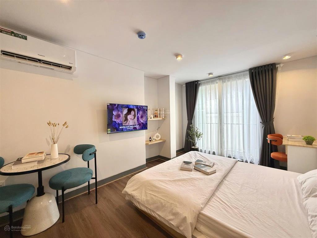 Studio máy giặt riêng  có nhận ngắn hạn  thang máy, dọn phòng  ngay trung tâm quận 1,3