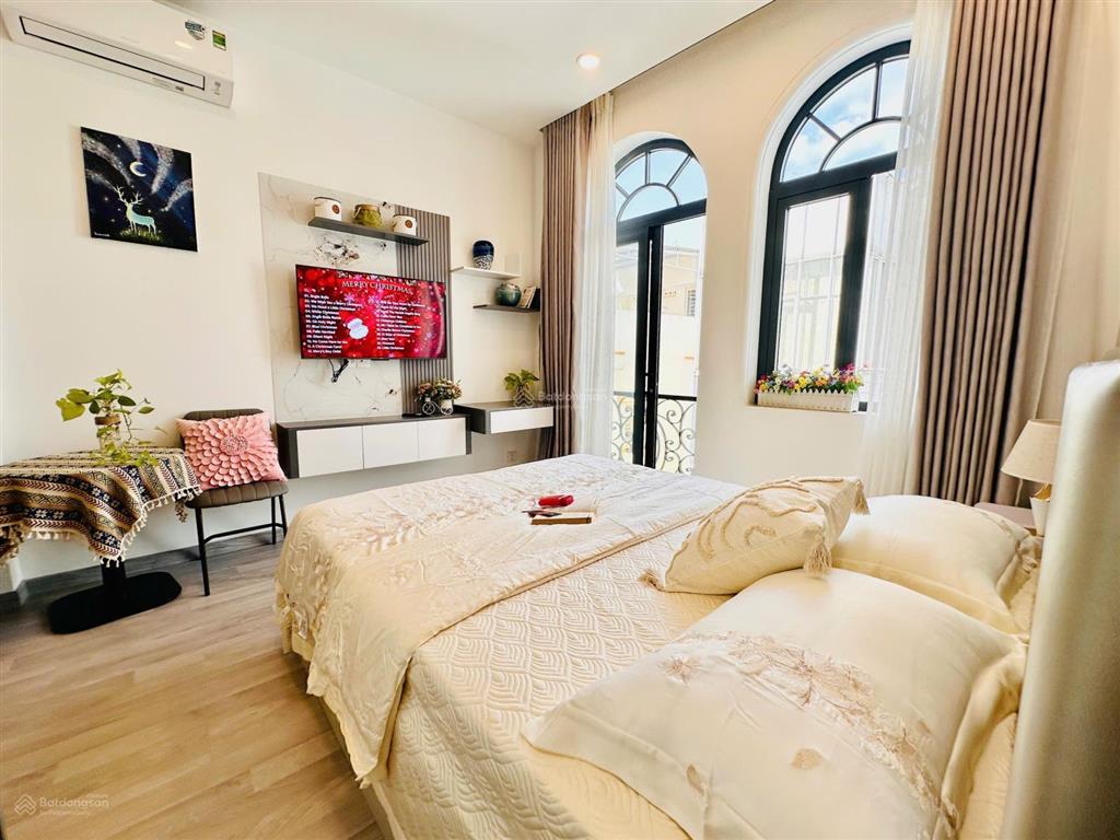 Gần trường sa  studio ban công, cửa sổ  đầy đủ nội thất mới đẹp  có nhận ngắn hạn
