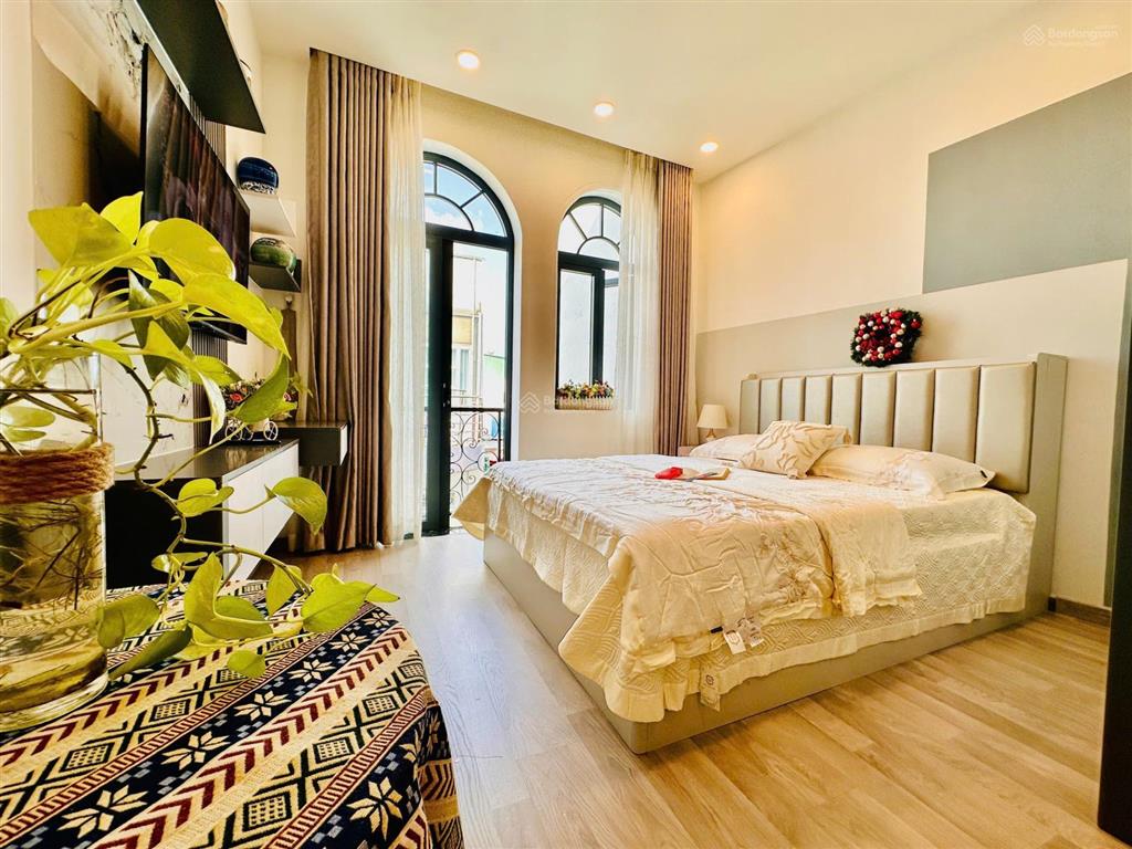 Gần trường sa  studio ban công, cửa sổ  đầy đủ nội thất mới đẹp  có nhận ngắn hạn