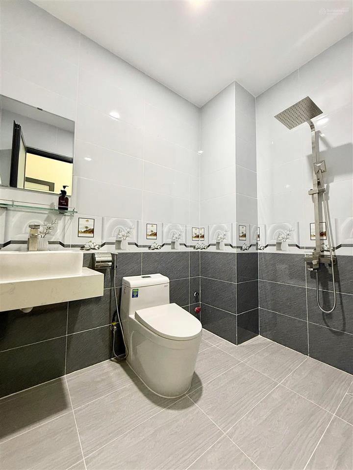 Cho thuê phòng có máy giặt riêng, tv  ngay đa kao, quận 1  có nhận ngắn hạn, dọn phòng